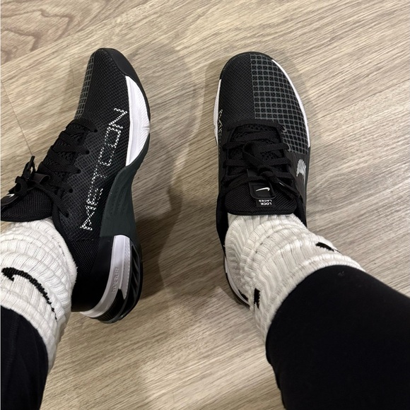 Nike Metcon 8 - Picture 3 of 5